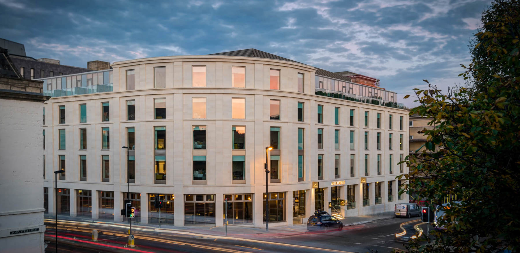 bath hotels with pool