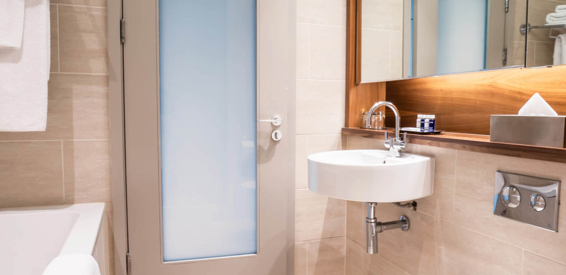 City Room bathroom with bath at Apex Waterloo Place Hotel