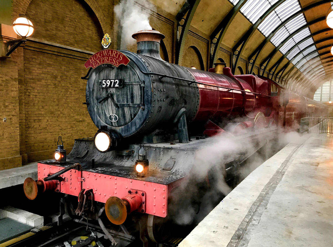 Hogwarts Express train at Harry Potter Studio Tour