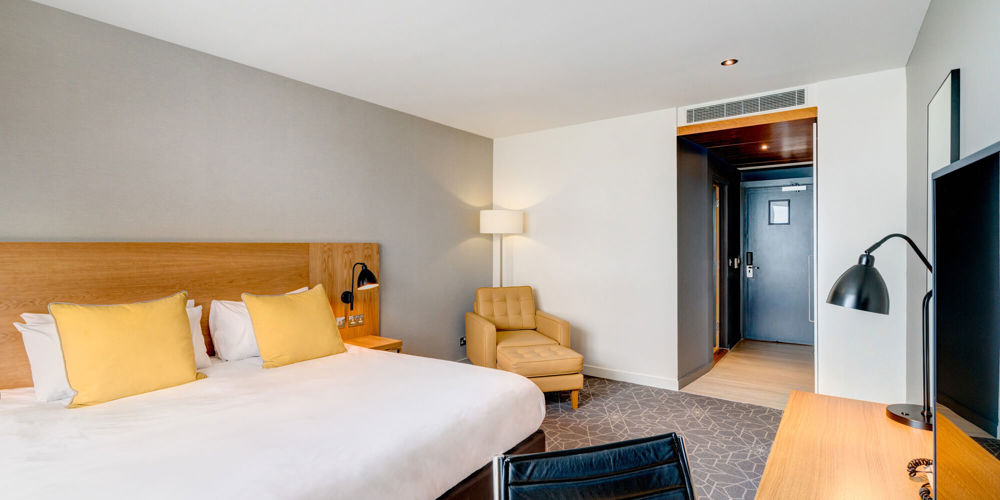 Quay View Room at Apex City Quay Hotel & Spa